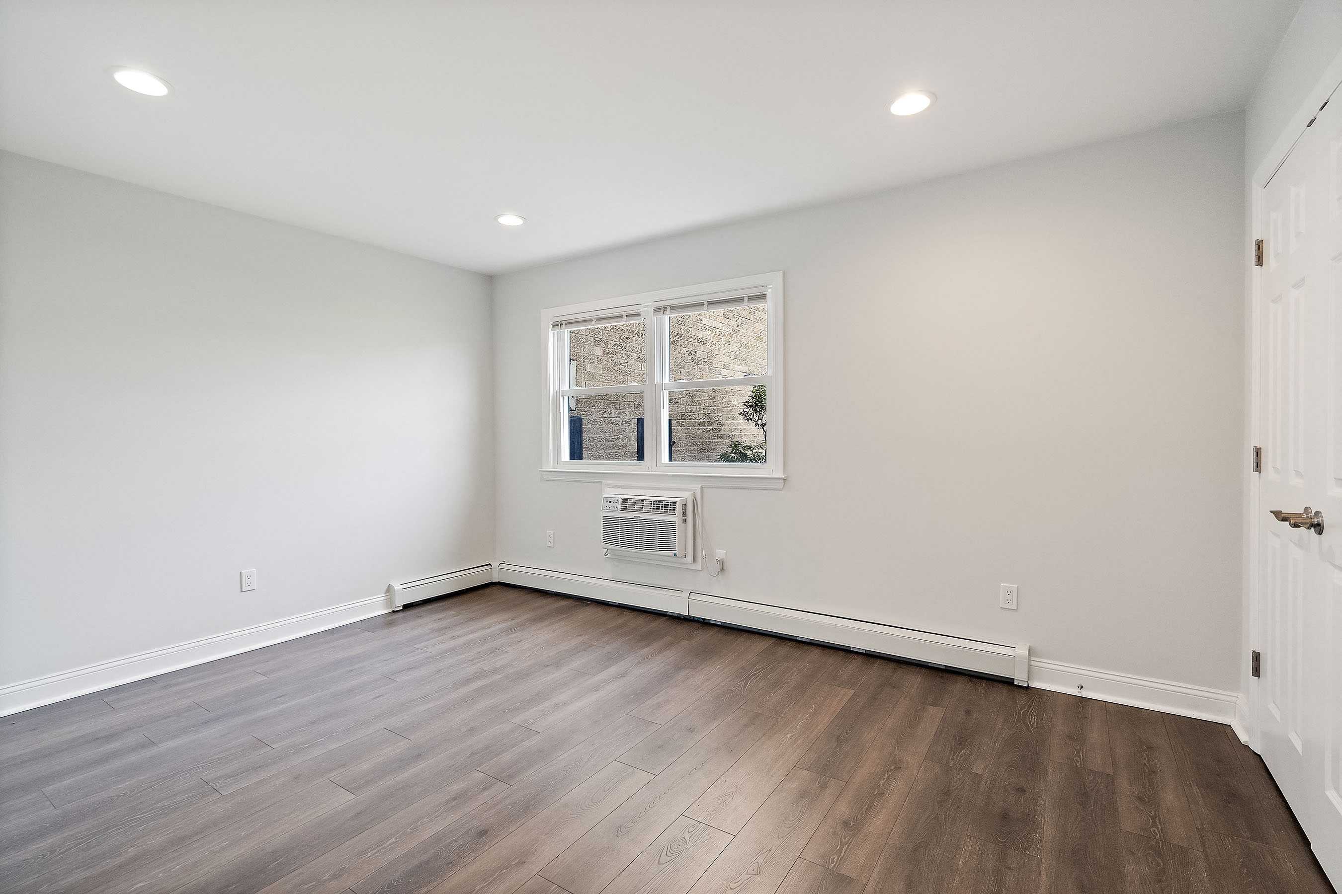 Gallery Photo 10
